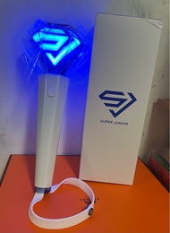 🌟代購 💙 Super Junior官方周邊應援燈手燈二代+棒卡2.0隨機一張