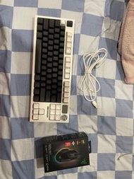 Razer Basilisk V3 Pro 滑鼠LT84鍵盤