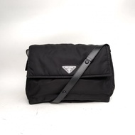 PRADA 黑色尼龍Re-Nylon超大號郵差包
