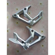 SYM SM Sport Sport110R Footrest Bracket/ Pemijak Kaki Stay (1Set)