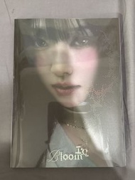 gfriend yuju ‘in bloom (photobook ver.)’