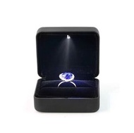 [黑色] 正方形LED燈戒指盒 情人節創意首飾盒 吊墜盒首飾包裝盒飾品收納盒 (M)