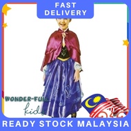 Costume Anna with cape