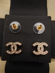 Chanel cc logo耳環