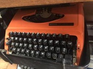 (售價:2300元) 少見的早期普普風古董打字機