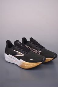 Brooks Hyperion Max 跑鞋