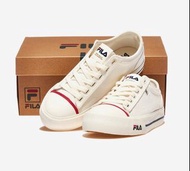 FILA 簡約小白鞋