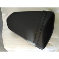 TANDEM SEAT SADDLE SEAT SET YAMAHA R25 R 25 V1 ORIGINAL YAMAHA PART