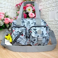 กระเป๋าสะพาย Kipling Mickey Women’s Defea Top-Handle Bag  กระเป๋าถือหรือสะพายจาก Kipling