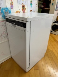西門子 iQ300 獨立式洗碗機 45 cm White SR23HW48KE，九成新只用數次，運作性能完全正常