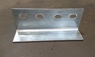 鍍鋅4孔 100型鋼固定座(C型鋼，鐵皮屋)