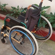 kursi roda bekas pakai