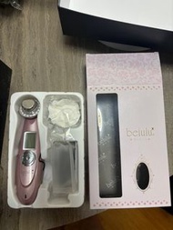 全新Belulu Classy 超聲波離子導入導出彩光潔面儀