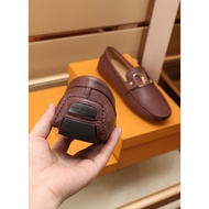 【Original Quality】New Louis Vuitton Kasut Kulit MEN SHOES Kasut Kulit Lelaki Plus Size 37-46 Outdoot