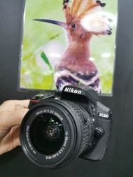 nikon D5300 + nikon 18-55mm kit