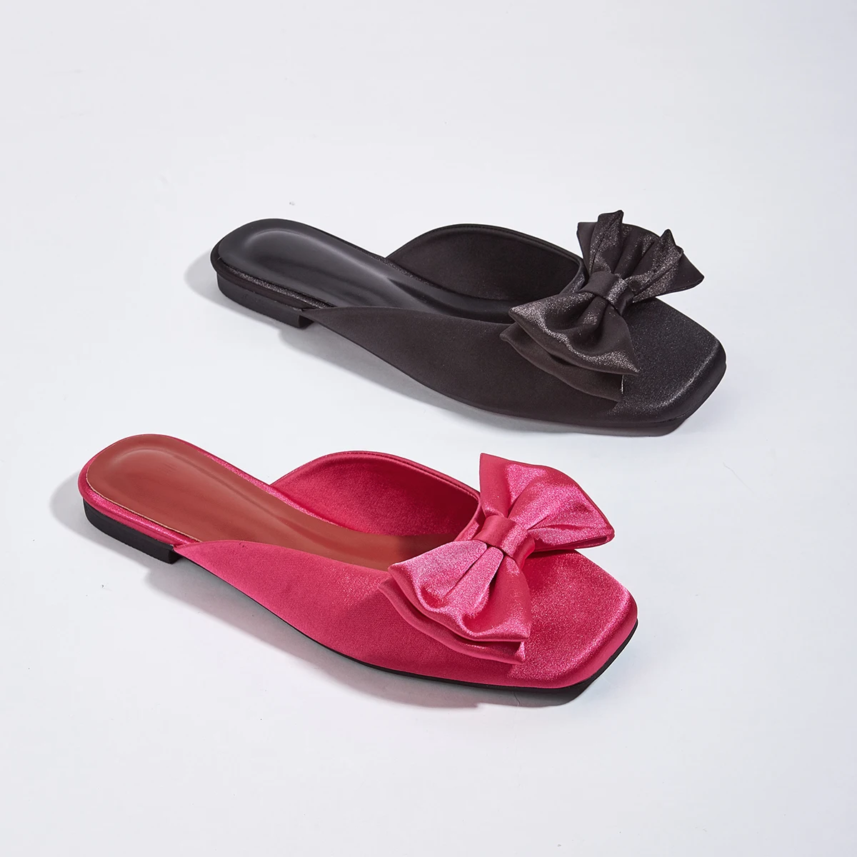 【Sleek】 New women's fashion square shallow mouth grandma shoes bag half drag satin flat shoes JC1166