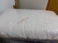 泰國乳膠枕 近全新