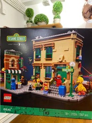 完美盒！😻 LEGO 21324 ideas 123 Sesame Street 芝麻街 經典場景 芝麻街工作室 family-favorite TV show Ernie’s apartment, 