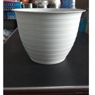 21 cm wasp-shaped flower pot