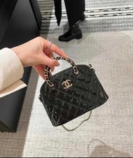 Chanel 23s 漆皮貝殼包