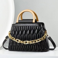 Fashion Bag Casual Pleated Xiaoxiangfeng Chain Shoulder Hand-Carrying Small Crossbody Bag Khaki One