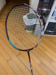 Yonex astrox 100zz 4ug5 非常新淨 連拍套