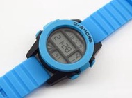來來鐘錶~類似美式潮款NIXON名款造型;;G-shors多功能防水冷光電子錶柔軟錶帶超清晰面板==天藍色