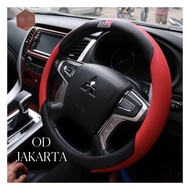 STEERING COVER GR SPORT CARBON STEERING COVER/ - O CAR SEAT VERSION