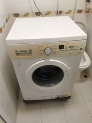 西門子大眼仔洗衣機 (7 成新) Siemens iQ300 前置式洗衣機 7 kg 1000 轉/分鐘