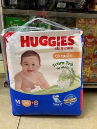 [Tặng thêm 8 miếng trong gói] Tã/bỉm quần Huggies Dry Pants Super Jumbo M74 - Gói 74 miếng (Cho bé 6