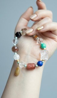 扎基拉姆多寶手串 太陽石、白幽靈、銅發晶、金運石、金發晶