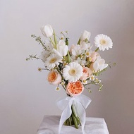 【鮮花】白膚色鬱金香太陽花庭園玫瑰鮮花捧花