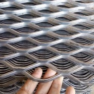 特價鐵絲網片防護網菱形網不鏽鋼網板鋁板網腳踏網重型鋼板網
