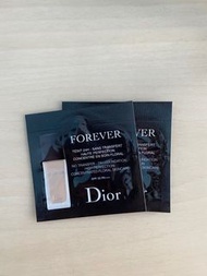 (現貨1包) Dior 恆久貼肌柔霧粉底液
