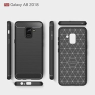 Samsung A8 2018 拉絲炭纖維機背軟膠保護套