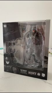 MAFEX No. 222 Batman Action Figure - Zack Snyder's Justice League