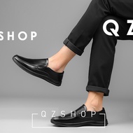 QZshop ส่งไว💋 รองเท้าสีดำ รองเท้าคัชชูผู้ชาย รองเท้านักเรียน🔥 ราคาถูก ใส่ทำงานก็ได้ ใส่ไปโรงเรียนสำหรับนักศึกษา สีดำ สุภาพ คุมโทนทุกชุค สไตล์คลาสสิคที่หนุ่มๆต้องมี วัยไหนก็ต้องมีติดตู้น้าาาา 💰