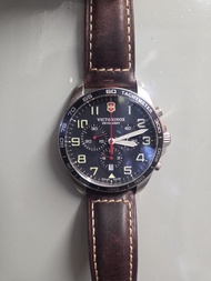中古 Victorinox Fieldforce Chrono 手錶一隻