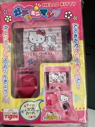 Hello Kitty 扭蛋機