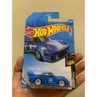 HOTWHEELS PORSCHE 934.5 BLUE (REFER GAMBAR)
