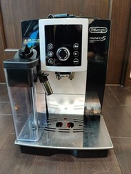 DeLonghi 緊湊型全自動濃縮咖啡機 ECAM23260SB DeLonghi 家用咖啡機操作