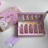Too Cost-EffectiveDijia Color-changing Lipstick Sample Five-Piece Set Contains: 000-001-004-D8-038
