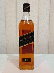JOHNNIE WALKER BLACK LABEL 黑牌威士忌 700ml（已收藏超過20年以上）