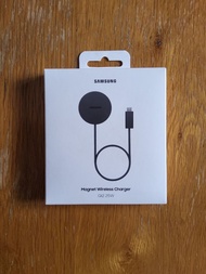 三星 Samsung 三合一 磁吸 無線充電器 wireless charging (Qi2, 25W) EP-P2900BBEGWW 黑色 行動裝置配件