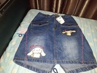 Sanrio skirts 牛仔裙