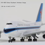 47cm 747 Wheeled carrier China South Airlines Transport Simulation Airplane Model