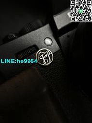 【小楊嚴選】富士相機貼xt5xt4gfx100s機身貼 裝飾logo富士標志貼 金屬銅