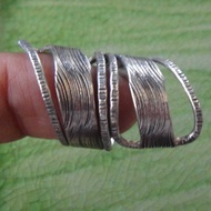 Roll ring silver Karen Mountains are unique. beauty as a valuable souvenir. ring Size 6 to 10