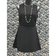 2hand dress.
