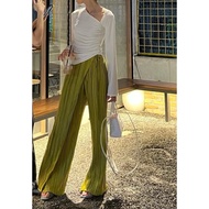 Preloved BY DAWN Zei Asymmetrical Top in White / Long Sleeves Top / Asymmetrical Korean Style Women'